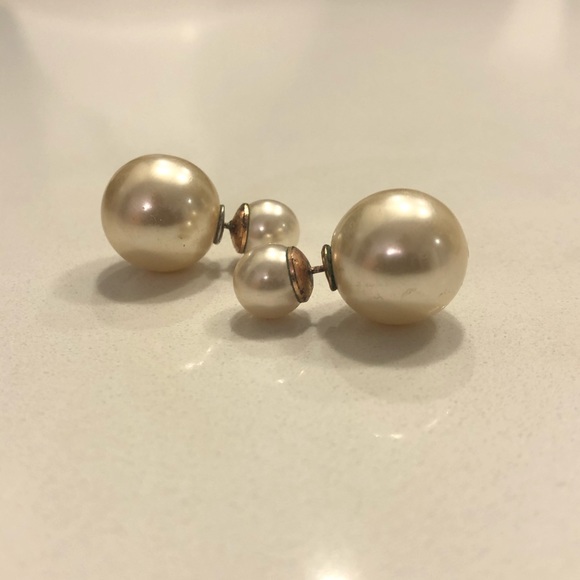 Reversible Pearl Earrings - Picture 4 of 4